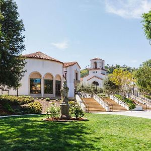 Cambria Hotel Calabasas - Malibu